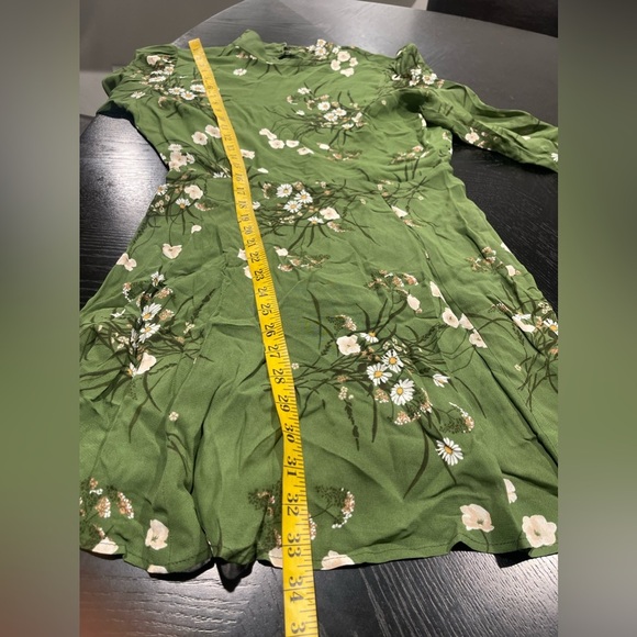 NWT Reformation Persis Dress in lomita green floral mockneck long sleeve 8 - Picture 7 of 9